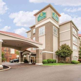 La Quinta Inn & Suites by Wyndham Cincinnati Airport/Florence Thumbnail