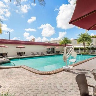 Ramada by Wyndham Miami Springs/Miami International Airport Thumbnail