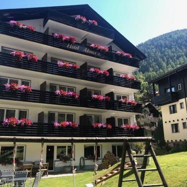 Hotel Adonis Thumbnail