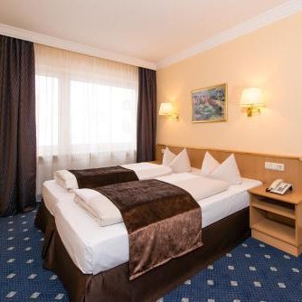 Hotel Royal Thumbnail