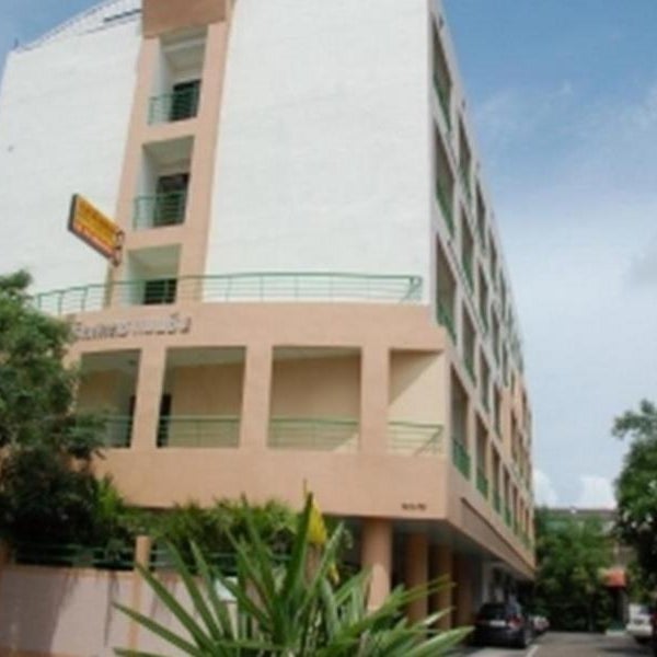 Central Place Hotel