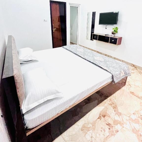 RAVINDRA GEETA Inn