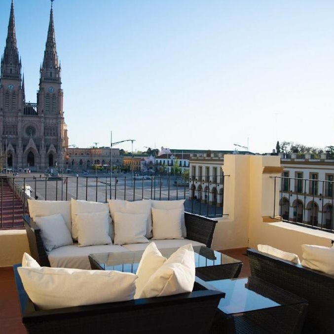 Real Hotel Luján