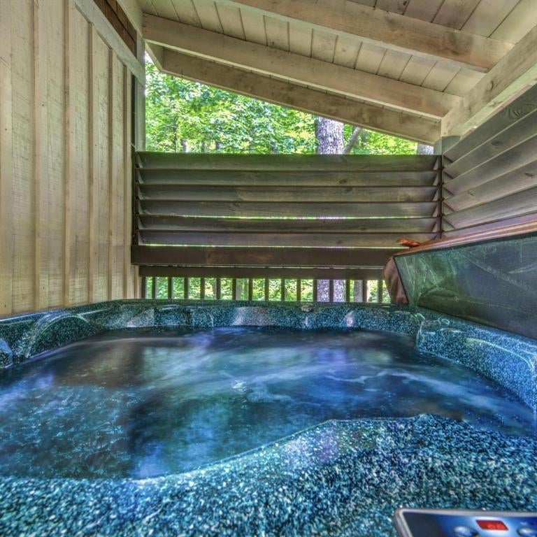 Smokies Bungalow chalet Thumbnail