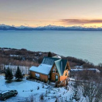Alaska Adventure Cabins Thumbnail
