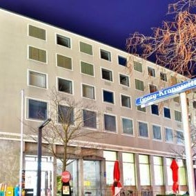 Low Budget Downtown Hostel Rooms & Apartments Thumbnail