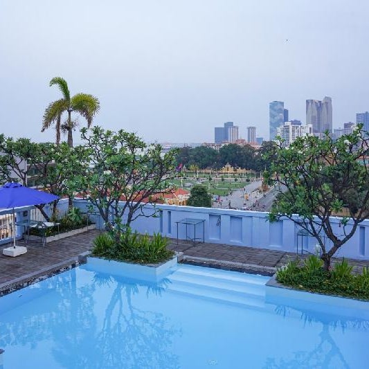 The Frangipani Royal Palace Hotel