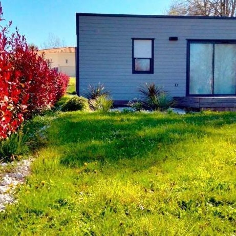 Les Logis de la Seugne - Chalets bord de rivière avec jardin - Proche Jonzac