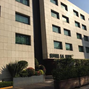 Hotel La Luna Thumbnail