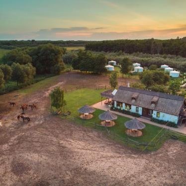HOMOKI LODGE Bed & Beyond Glamping Adult Only