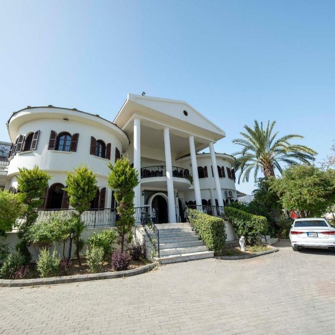 Meryem's Hotel Thumbnail
