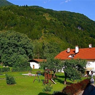 Spiele- und Buchhotel Tschitscher