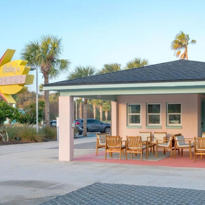 Haley's Court Boutique Motel Thumbnail