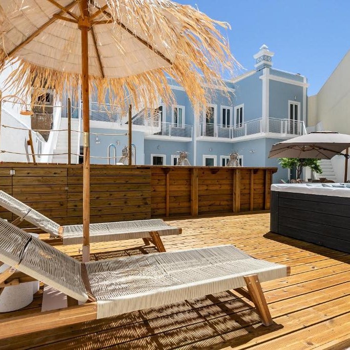 Dona Simone Boutique Suites & Studios