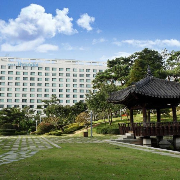 Hotel Hyundai by Lahan Ulsan