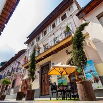 Friends Hotel & Rooftop - Historic Center & Museums