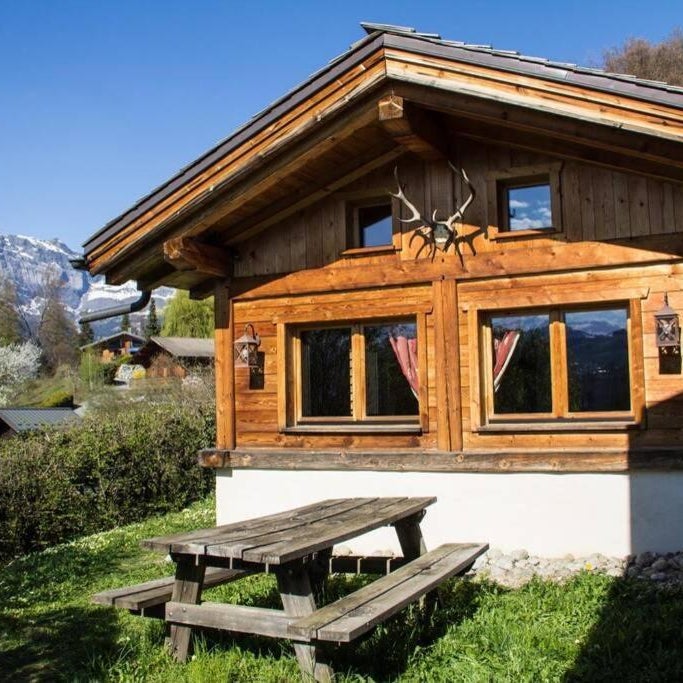 Chalet cosy proche Tramway du Mont-Blanc et centre Thumbnail
