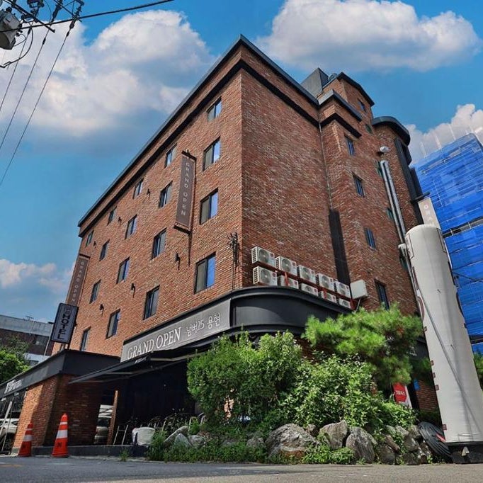 No 25 Hotel Yonghyun Thumbnail