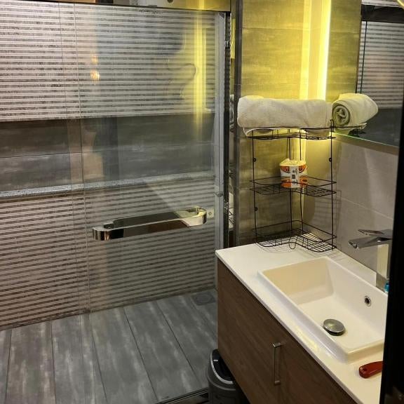 Gold Crest Luxury Hotel Serviced Apartments-DHA Phase 4 Lahore Thumbnail