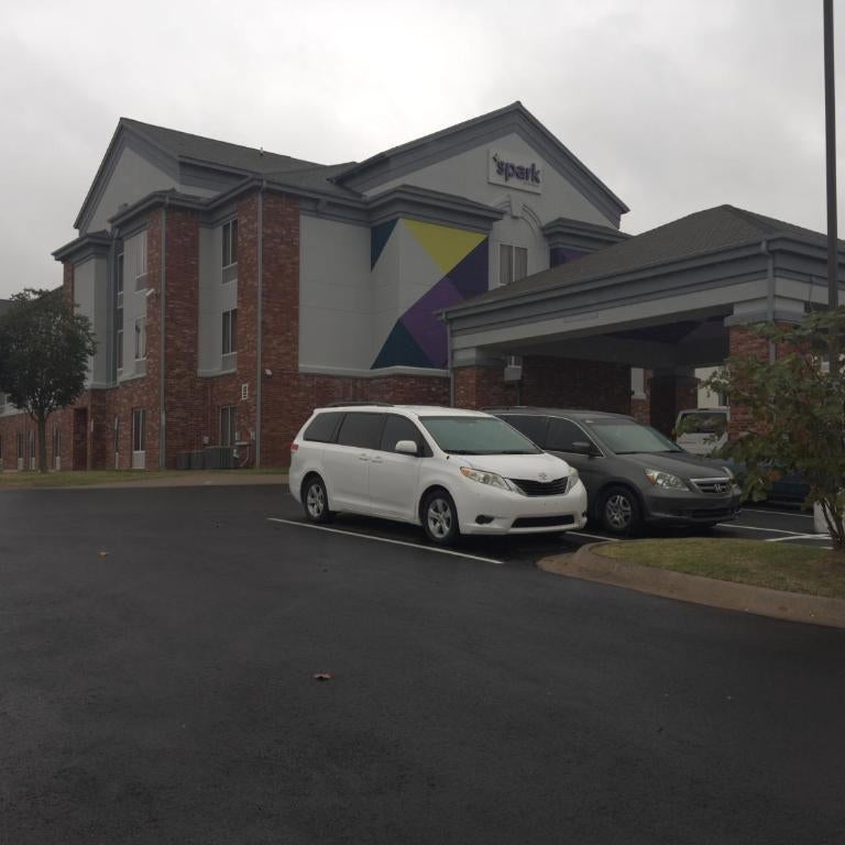 Spark by Hilton Catoosa Tulsa Thumbnail