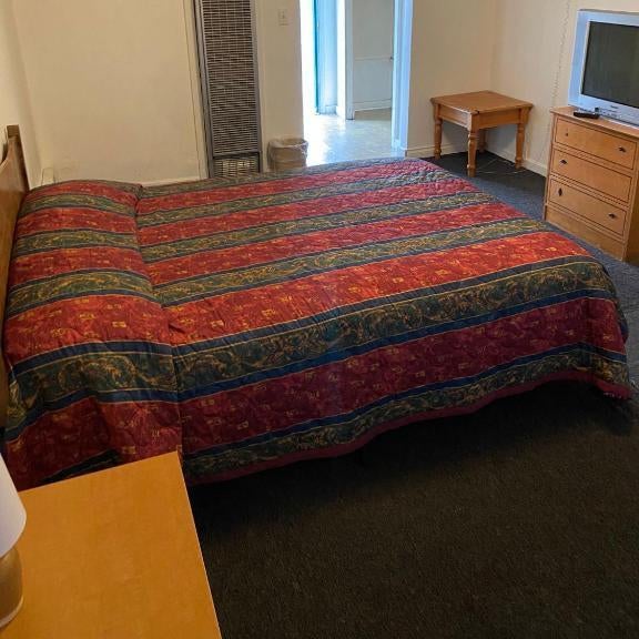 Tacoma Center Motel Thumbnail