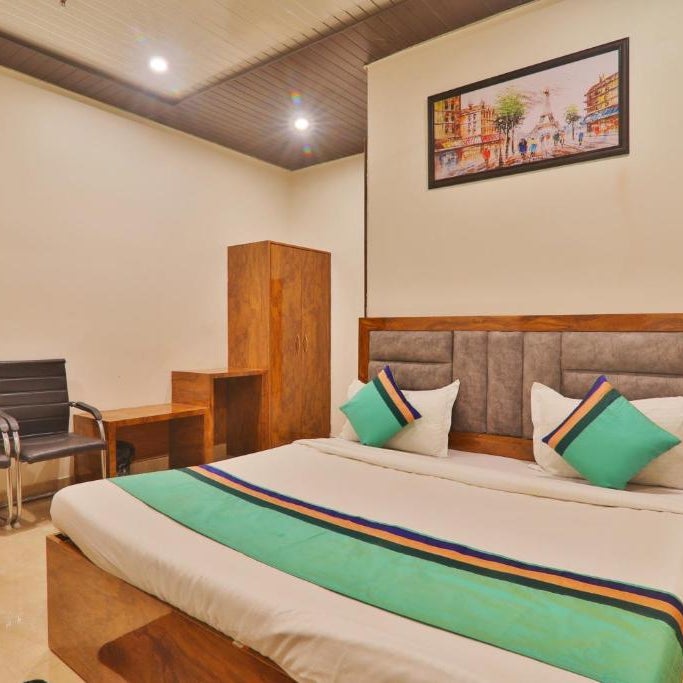Hotel Premium Krishna Best Selling Hotel In Mathura Thumbnail