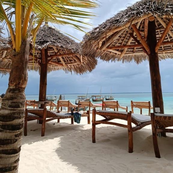 Pazuri kendwa Beach Hotel Thumbnail