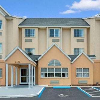 Microtel Inn & Suites By Wyndham Bushnell Thumbnail
