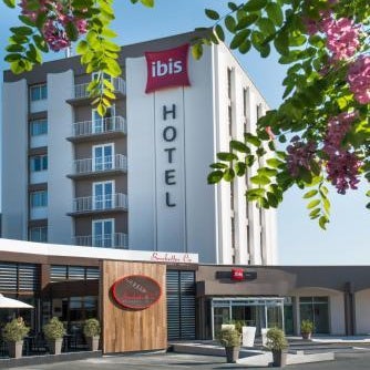 ibis Cholet