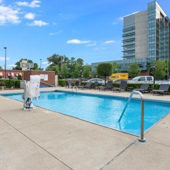 Holiday Inn Express Columbus Downtown By IHG Thumbnail