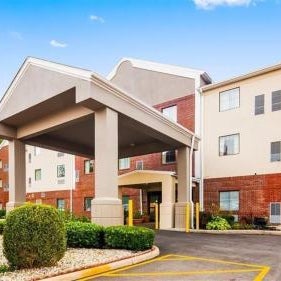 Country Inn & Suites by Radisson, Pickerington, OH Thumbnail