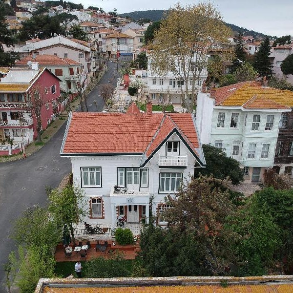 Serguzest Otel