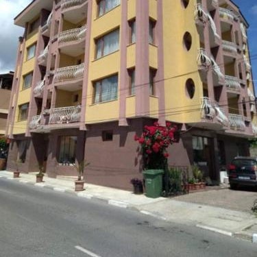 Family Hotel Denica