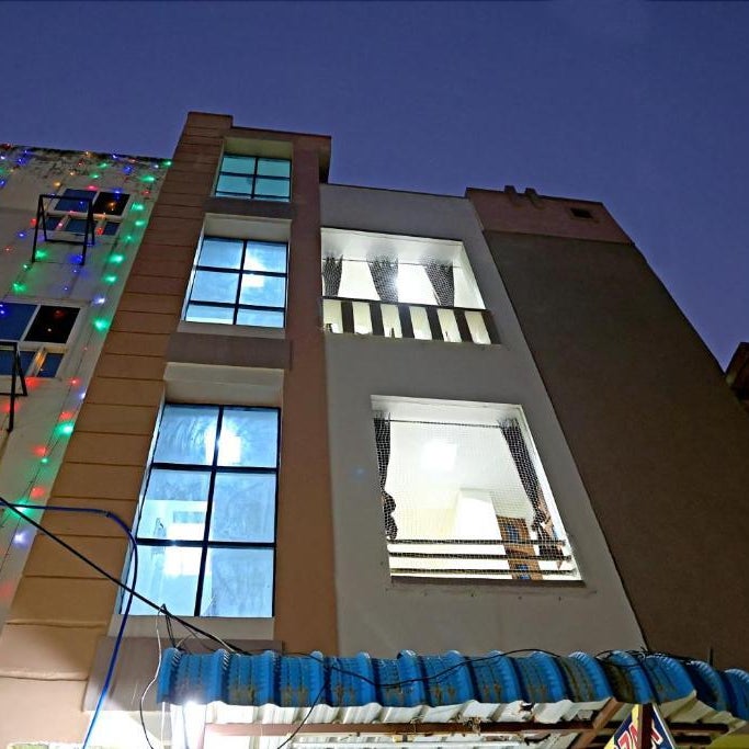 Hotel umar palace