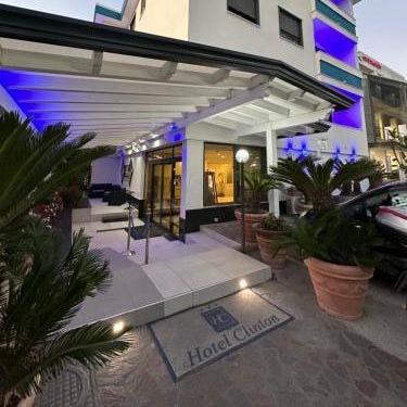 Hotel Clinton Thumbnail