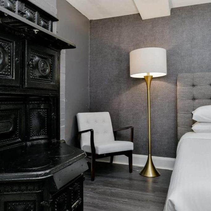 Centrally located Stay In Boston's Bay Thumbnail