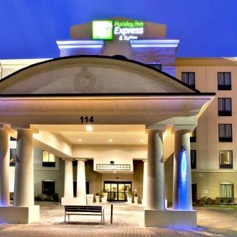 Holiday Inn Express & Suites Oak Ridge By IHG