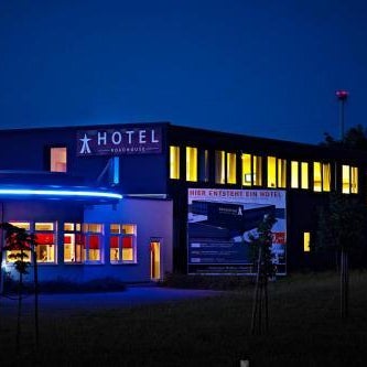 Road House Hotel