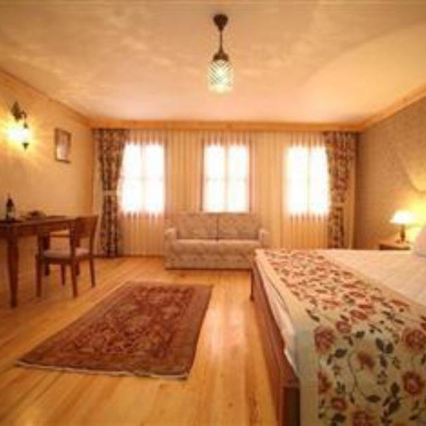 Lalinn Hotel Thumbnail