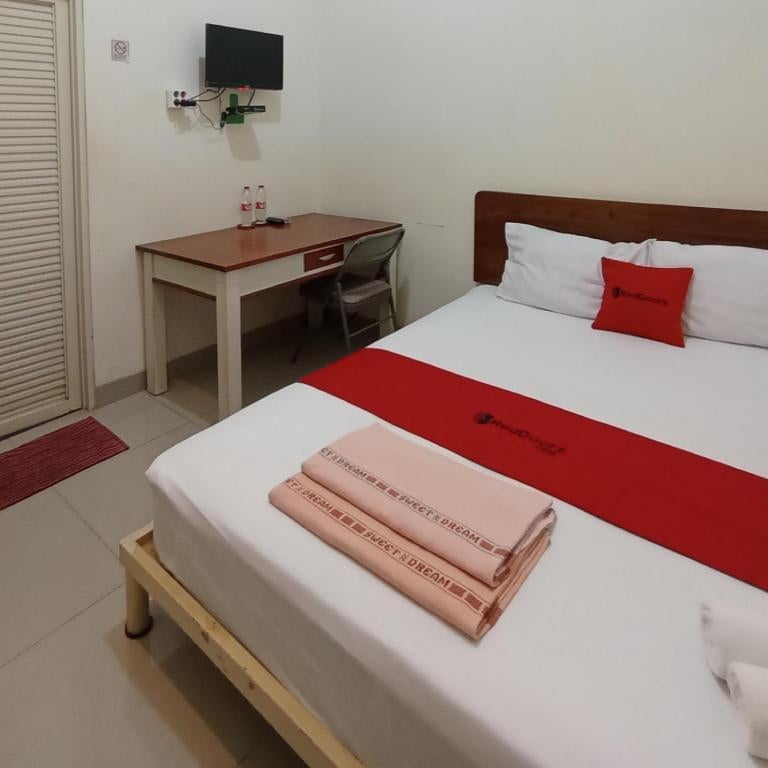 RedDoorz @ Syariah House Purwokerto
