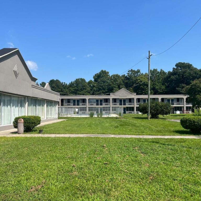 Studio 6 Suites Pocomoke City, MD Thumbnail