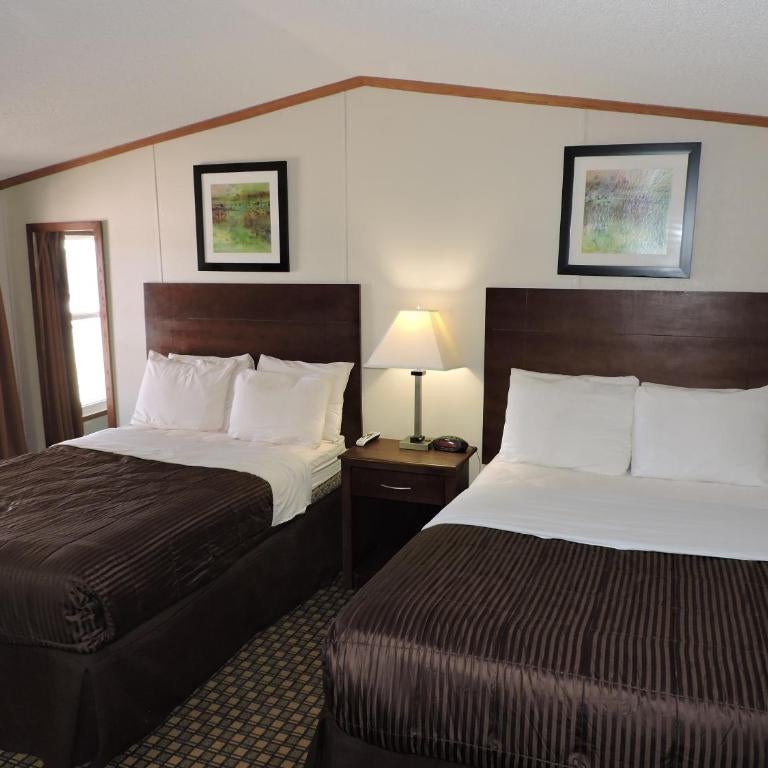 El Dorado Suites