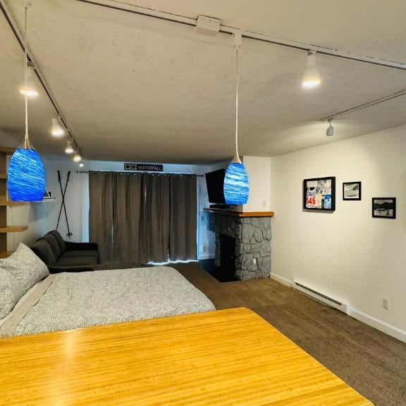Cute Ski Condo at Base of Mt Alyeska Prime Location Thumbnail