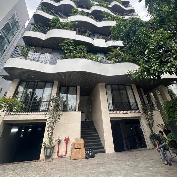 Luxe Paradise Suites Hotel To Ngoc Van Thumbnail