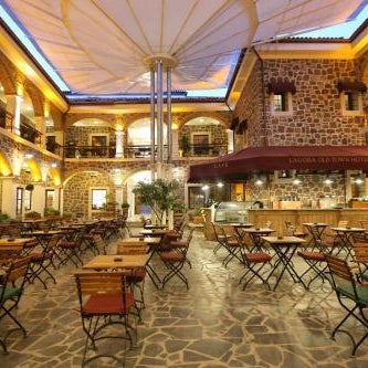 L'agora Old Town Hotel & Bazaar