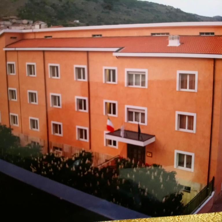 casa pace e bene
