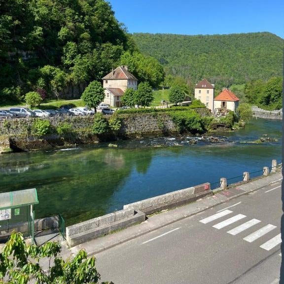 Lods Hotel de France