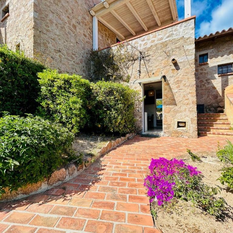 Baja Sardinia CB 1 with Pool 100m from the Beach