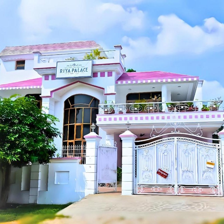 Riya Villa: Luxury Stay Varanasi Thumbnail