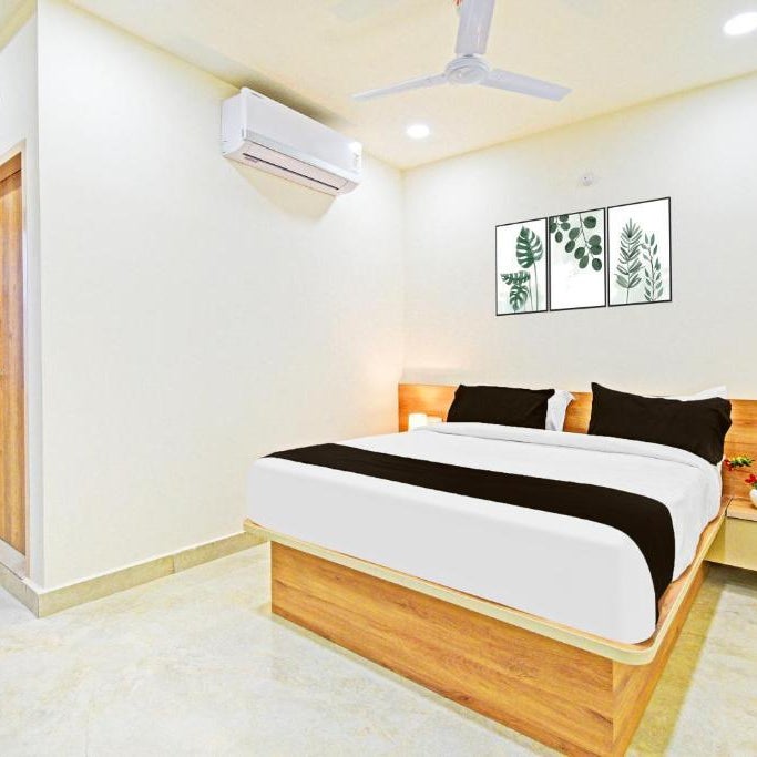 Super Townhouse Oak Kompally Thumbnail